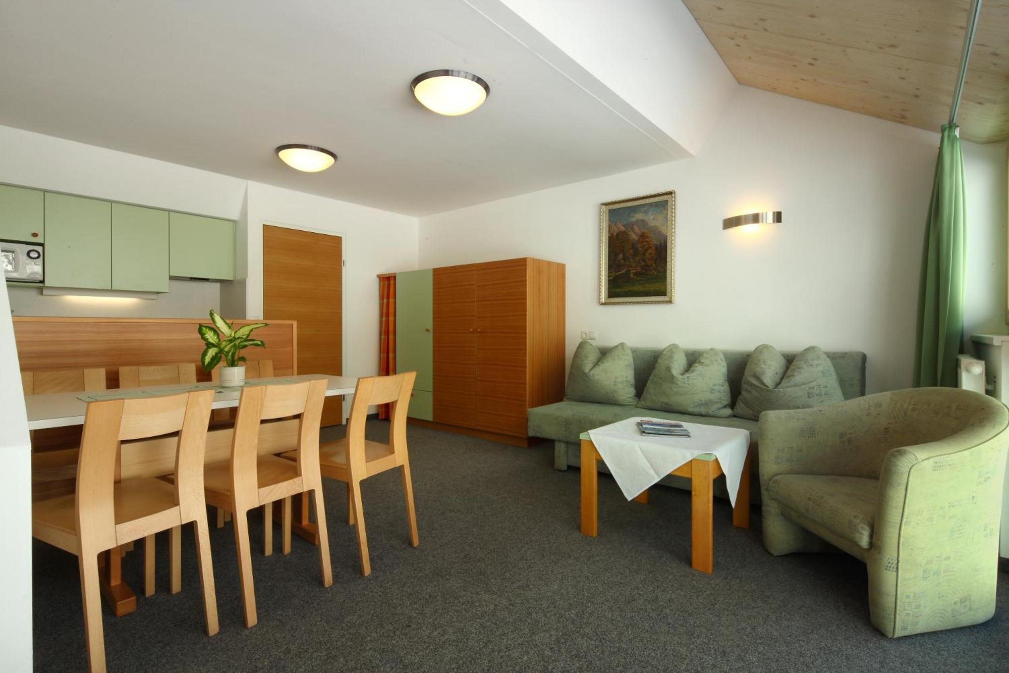 Ferienwohnungen Broser Obergurgl Rum bild