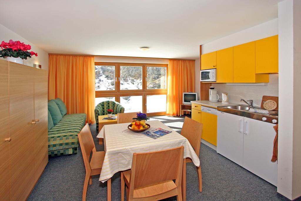 Ferienwohnungen Broser Obergurgl Rum bild